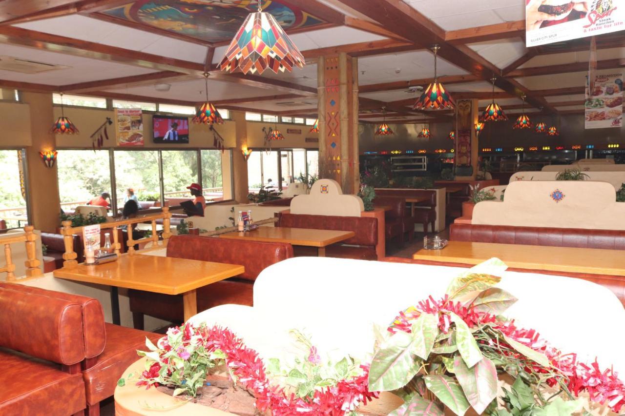 Golf Course Hotel Kampala Exterior foto
